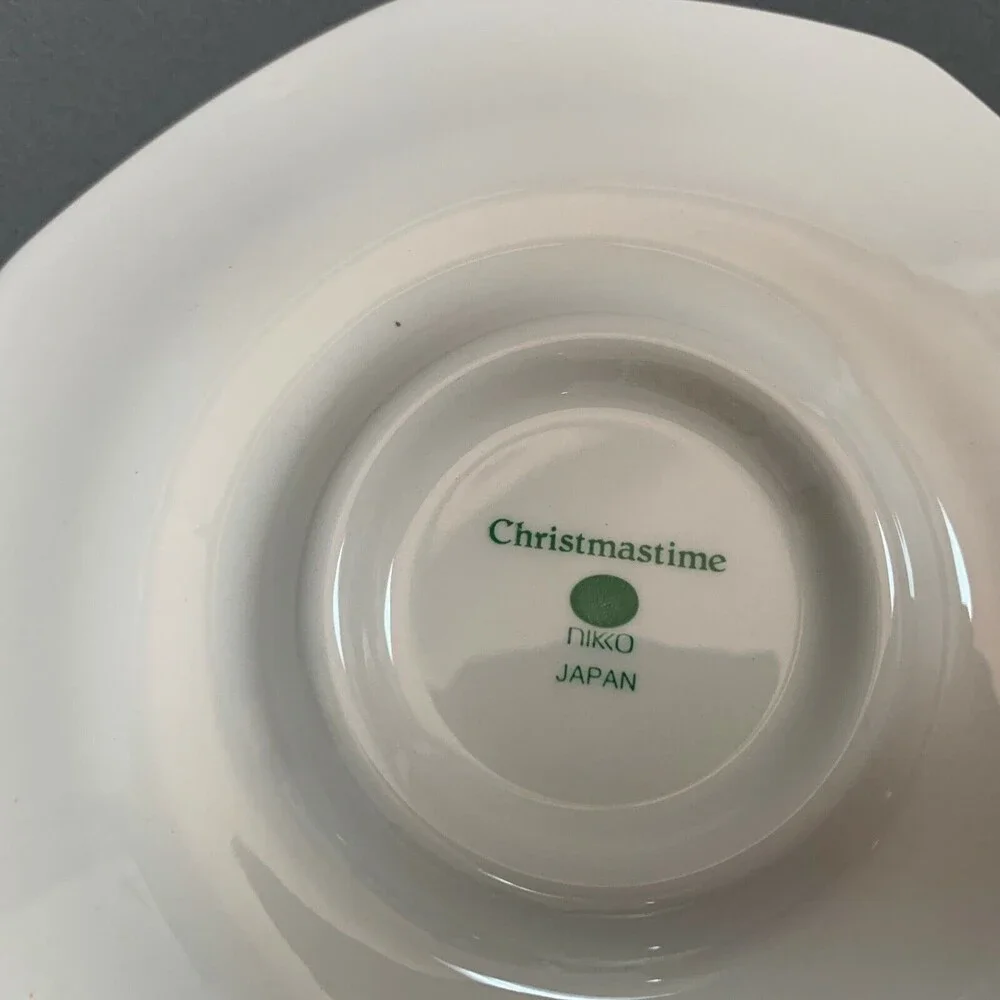 Nikko Christmastime Japan White‎ Green Holly Berries Saucers Plates Lot of 3